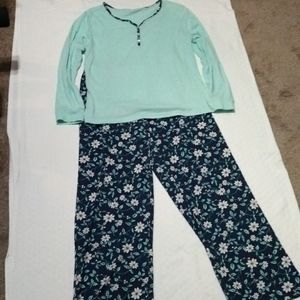 Laura Scott Pajama Set- Large